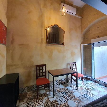 شقة Coqueto Dupex En El Casco Antiguo De Triana إشبيلية المظهر الخارجي الصورة